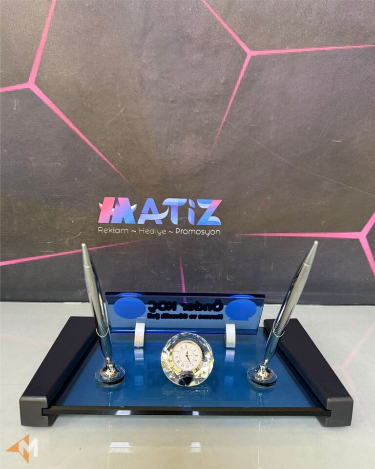 Logo Baskılı Mavi Cam İsimlik