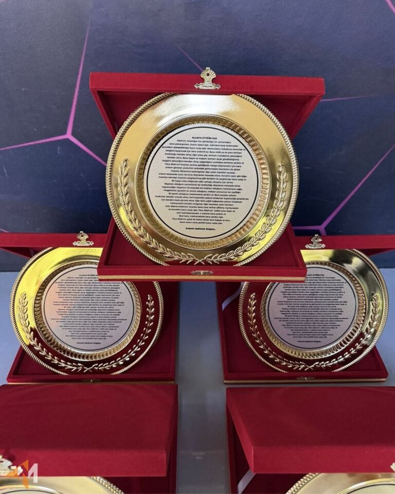 Kadife Kutulu Tabak Plaket