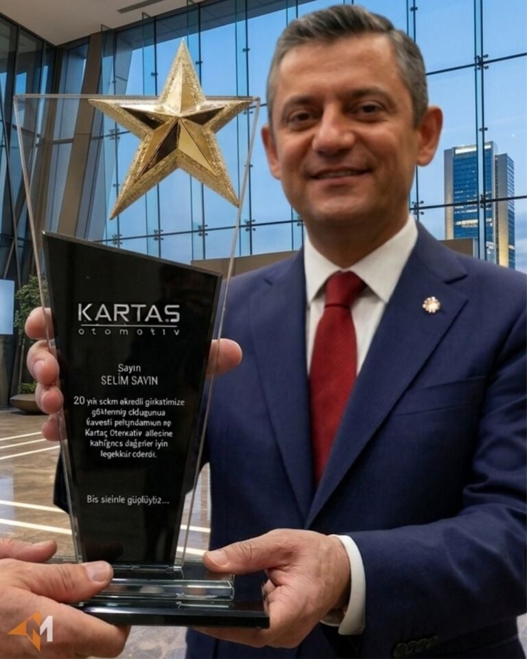 Yıldızlı Kristal Plaket
