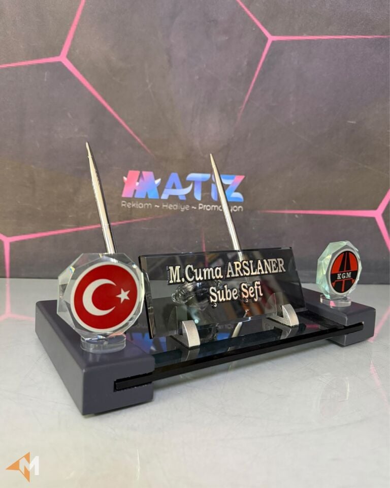İki Logolu Füme İsimlik