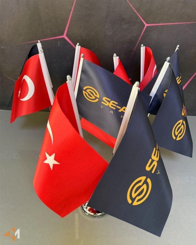 İkili Firma Logolu Masa Bayrağı